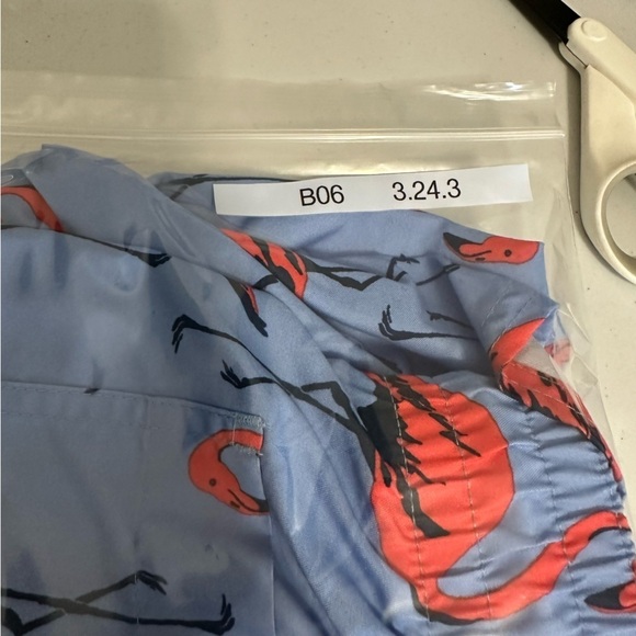 Old Navy Pink Flamingo Printed Swim UPF 40 Trunks 8 Inch Inseam - NWT with Flaw - Picture 13 of 13